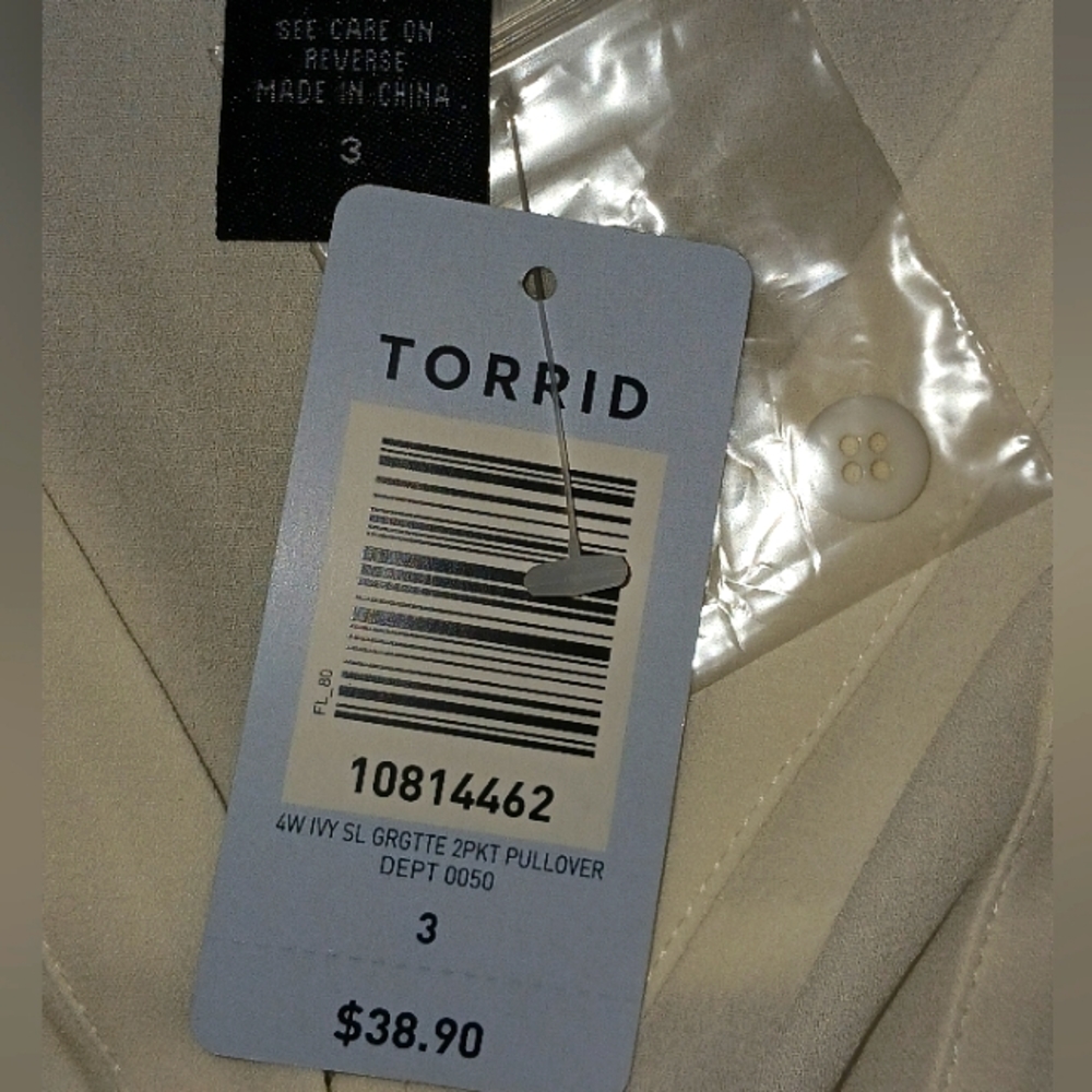 Torrid 2-pocket Blouse 3X - Picture 4 of 5